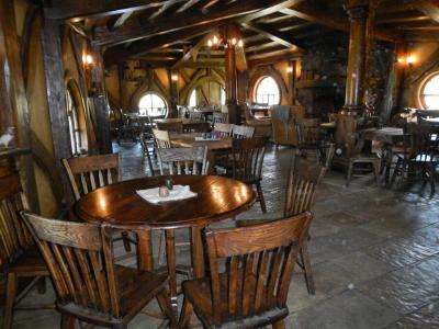Lokal im Hobbitdorf. Kommt auch im Film vor. Lokal im Hobbitdorf. Kommt auch im Film vor.